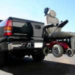 Burbank Electropedic TRILIFT Classic carrying a Pride jet7 on a Silverado Pickup